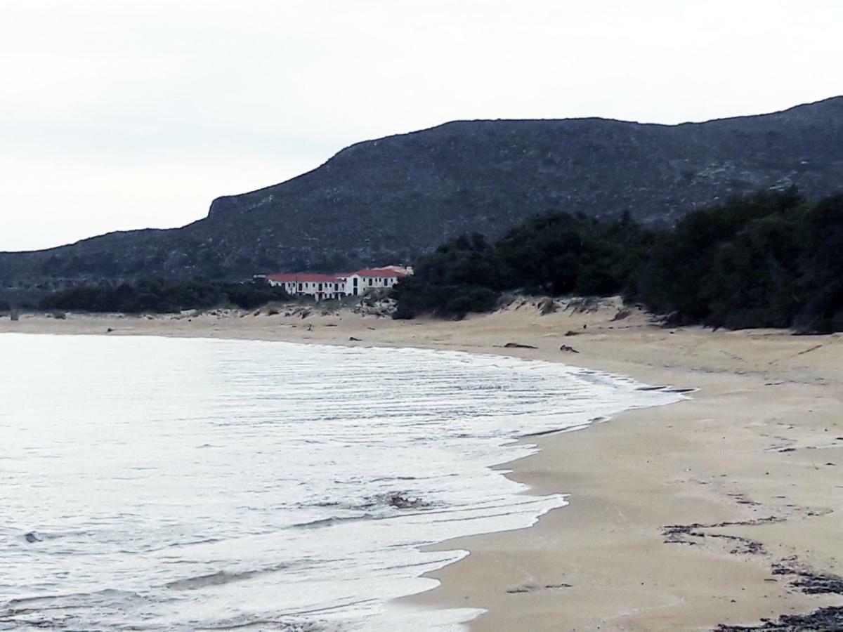 Elafonisos: Two Storey House On The Sea Front Екстер'єр фото